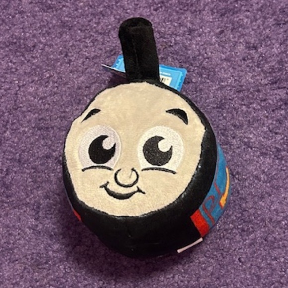 Thomas the Train set of Hat, Plush, and flashlight keychain -NWT - Picture 4 of 7